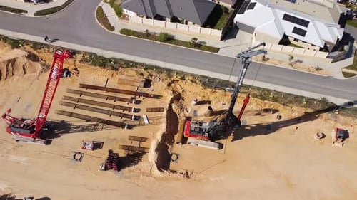 Órbita aérea sobre grúas de construcción, Yanchep Rail Extension Works Butler Perth
