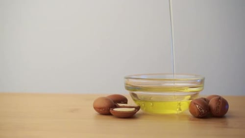 Concept d'huile cosmétique Oil Argan Bowl
