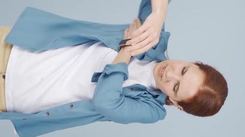 Vertical video of Woman with itchy armpits. Fungus Problem.