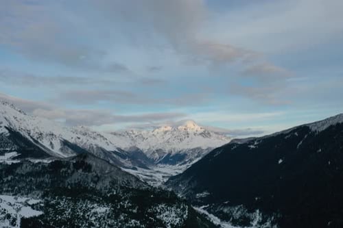 Hyperlapse, survol de vues magnifiques sur les montagnes
