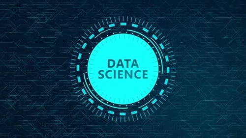 Futuristisches Datenwissenschaftskonzept in HD mit rotierenden HUD-Elementen und Schaltungsdesign