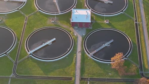 Exploration des procédés modernes de traitement des eaux usées dans une installation urbaine