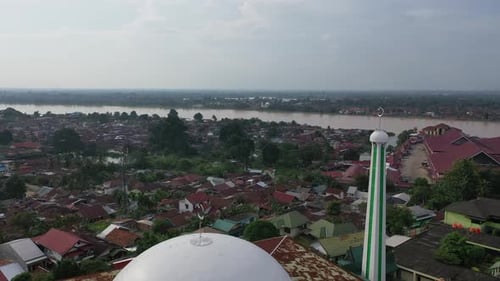 this place is nicknamed the mosque with 'a thousand poles' Masjid Raya Al-Falah (Masjid Raya Al Fala