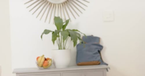 Military Father Returns Home to Loving Daughter