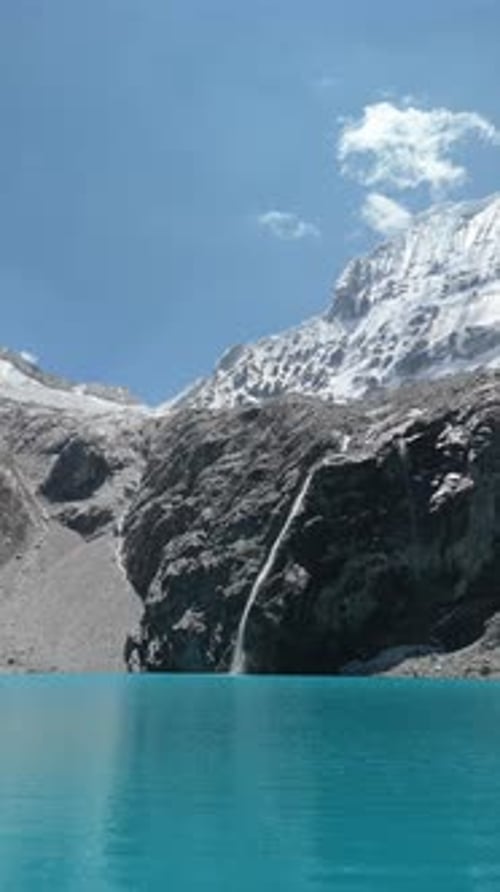 Aerial of Laguna 69, Vertical Fly-over