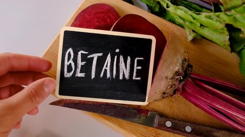 Les betteraves contiennent de la bétaïne sur la table Selective Focus