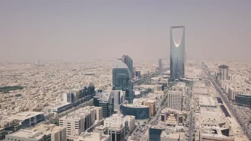 Imagens aéreas do horizonte de Riyadh (4K)