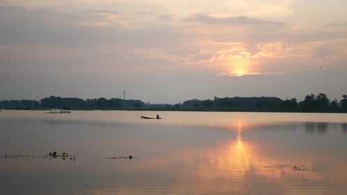 Hintergrundvideo bei Sonnenuntergang