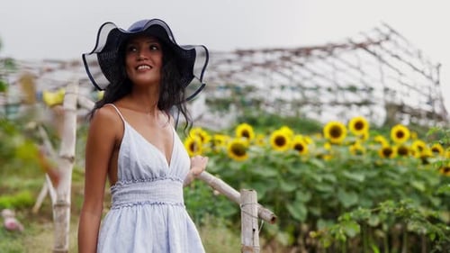 green dress in sunflower field My Sunflower Fashion Finds: Perfect Outfits for Field Photoshoots!