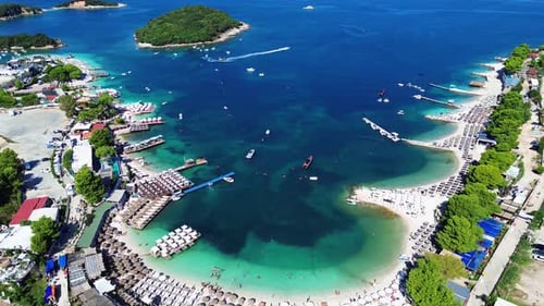 Ksamil, Albanien, Ferien- und Strandresort, Insel Ionisches Meer, Sommerreiseziel