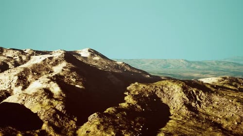 Winterliche Berglandschaft bei Sonnenuntergang