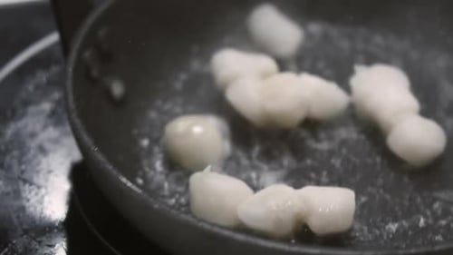 Cuisson : pétoncles, poêle à repas chaud, poêle à ragoût Gourmet
