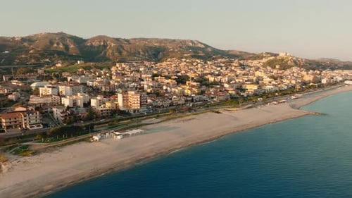 Stadt Roccella Ionica Touristenziel in Kalabrien und im Mittelmeer