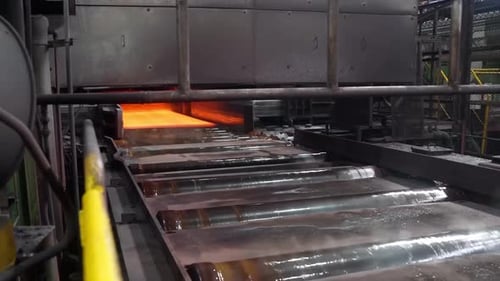 Steel plant, production of steel sheets, transportation of hot sheets on the production line, heavy