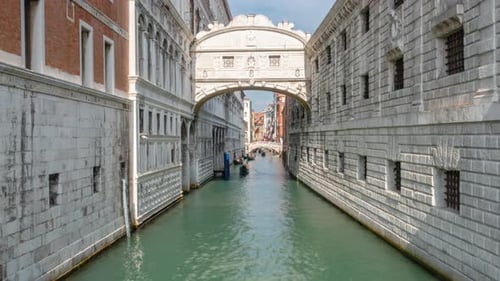 Hyperlapse Gondolas in Venice Canal