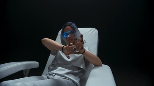 Sensores hápticos inteligentes, interfaz invisible táctil para adolescentes en gafas de realidad virtual, primer plano