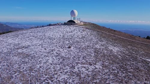 La cima del Haut Montet vista desde un Zumbido en los Alpes