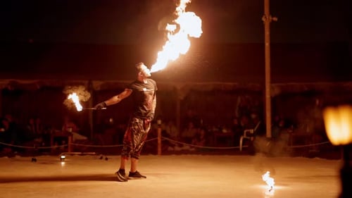 Night view of a fire show in Dubai