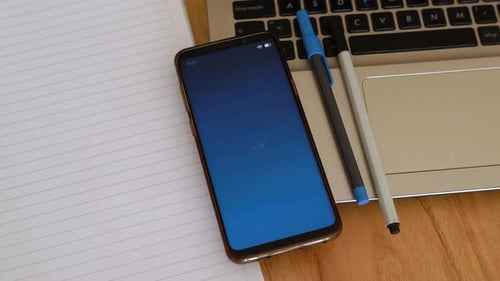 Notificación por teléfono inteligente de la tasación rechazada por el banco.