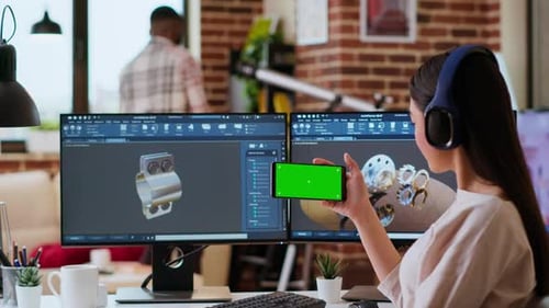 Creative Professional utilise un logiciel de modélisation 3D pour concevoir des prototypes industriels