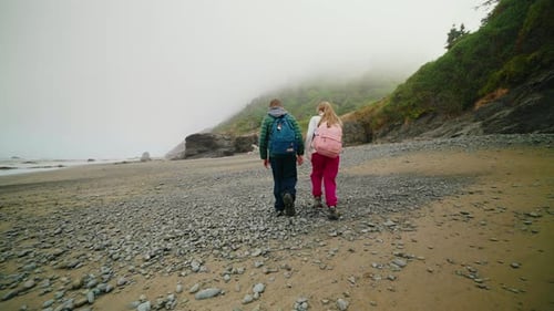 Hiking The West Coast Kids Explore Spectacular Beach Scene