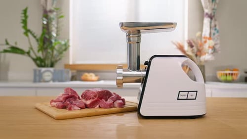 Grinder Tomatoes Meat