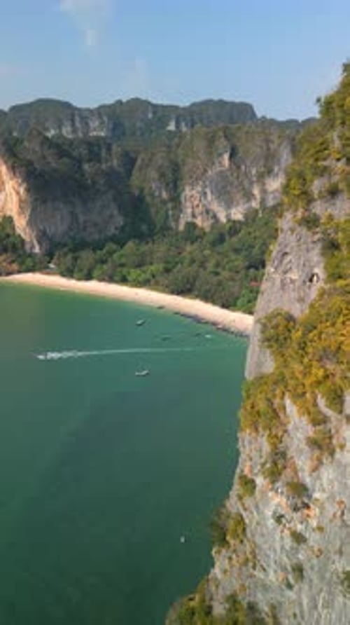 Vista aérea de la playa de Railay, Krabi, Tailandia