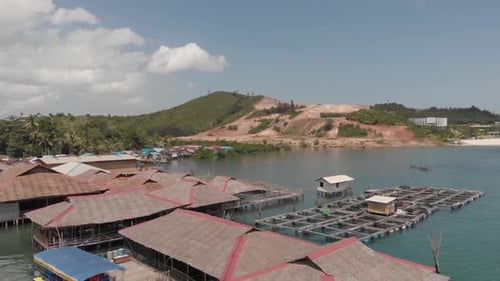 Fliege durch ein schwimmendes Restaurant in Indonesien Teil 3