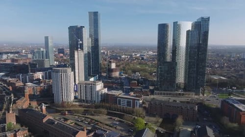 Vista aérea de Manchester con Deansgate Square y Canal