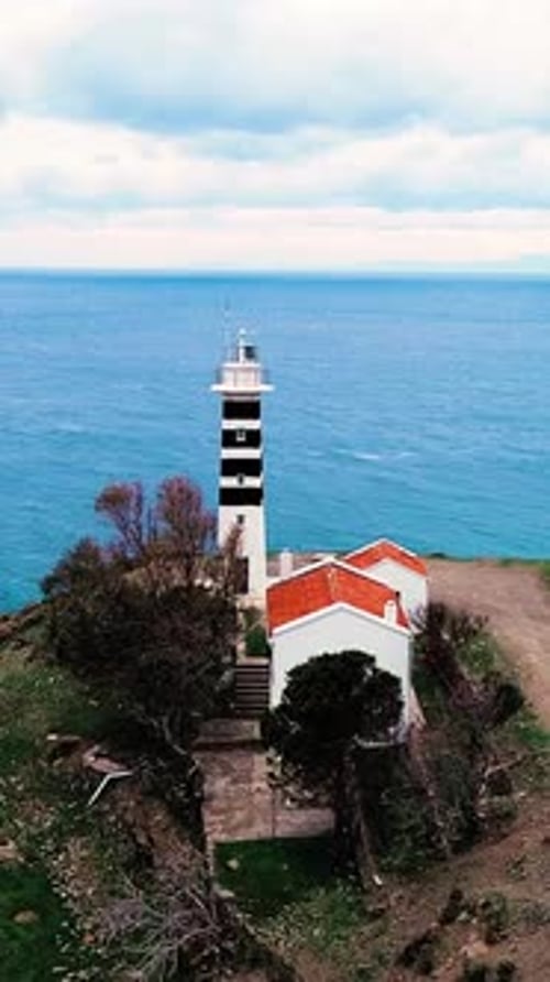 Sarpincik Lighthouse vertical video, Izmir
