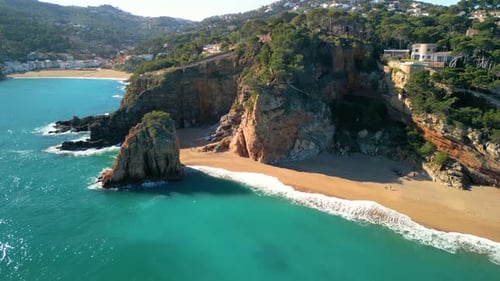 A praia mais bonita da Costa Brava de Gerona, nudista virgem, turismo de luxo