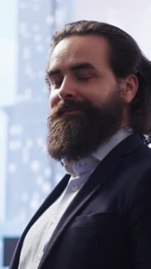Vertical Video Portrait of Happy Financial Advisor Meeting with Clients to Give Advice