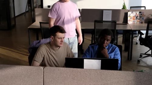 A equipe está procurando por correções de bugs