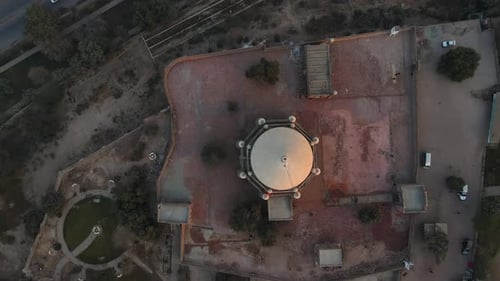 Vista aérea da tumba Shah Rukn-e-Alam, Paquistão.