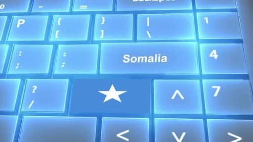 Flagge von Somalia auf den Tasten auf der Tastatur mit Ländernamen