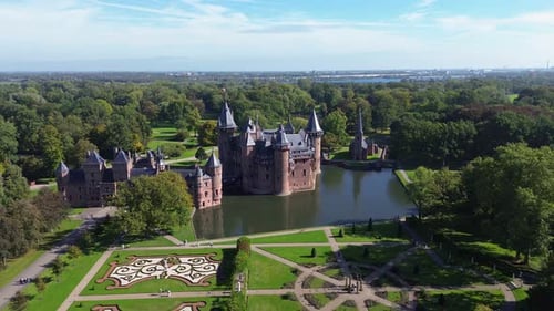 Top view of the largest castle in the Netherlands, De Haar.