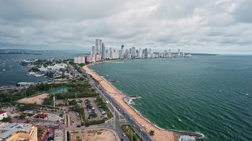 Blick auf die Stadt bei Sonnenaufgang aus der Luft - Cartagena - Kolumbien