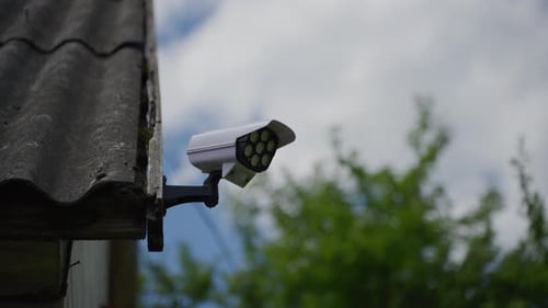 Gravação de câmera CCTV piscando ponto VERMELHO 4k 24 FPS