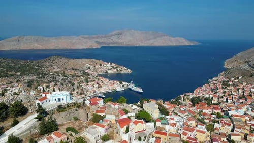 Symi es una isla griega, parte del grupo de islas del Dodecaneso