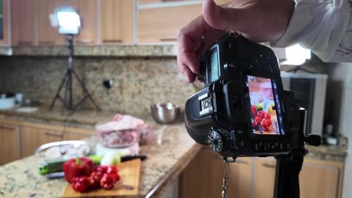Capturing a Cozy Cooking Scene with DSLR in a Modern USA Kitchen