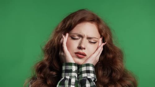 Young Pretty Woman Suffered Headache Migrainemassages Templesmagnetic Storms