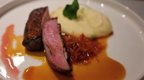 Exquisite Duck Breast with Creamy Mashed Potatoes