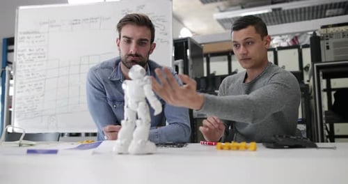 Team arbeitet an Robotertechnologie