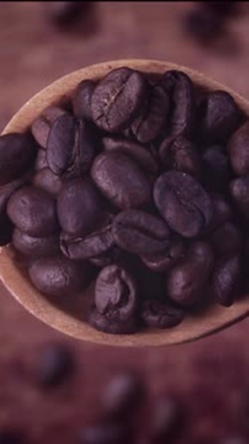 Vertikale Ansicht von Kaffeebohnen
