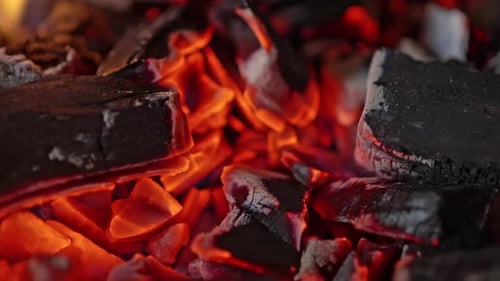 Slowmotion Shooting of Glowing Embers