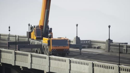 Gran grúa automática en el puente en construcción