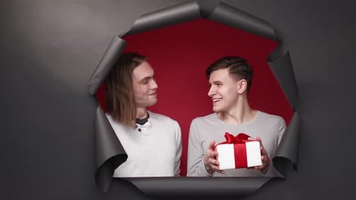 Échange de cadeaux Joyeux Amis Agréable Surprise