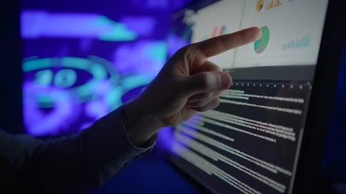 Explore o reino da tecnologia interativa e da análise de dados à medida que ela molda a computação moderna