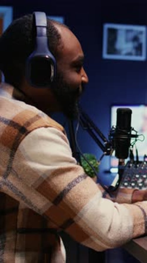 Podcast Presenter Uses Audio Mixer in Studio