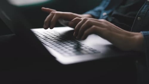 Laptop para escrever código